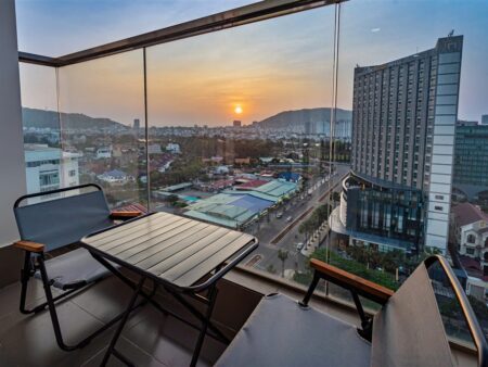 Căn Hộ Mermaid Seaview 1601 – 2PN View Phố Cách Biển 50m