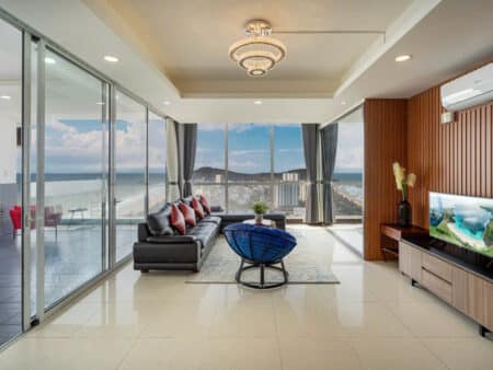 Penthouse 31E Oasky – View Tháp – 4PN 6 Giường 4WC